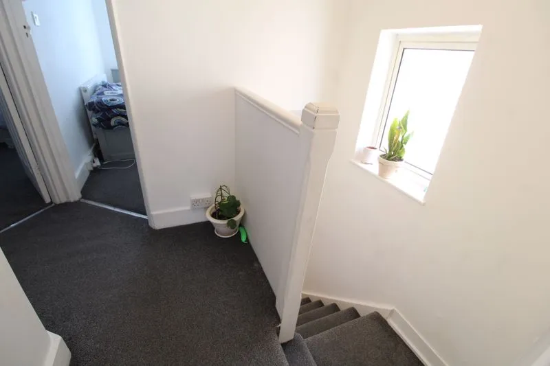 Thirlstone Road, Luton LU4 8QT, photo 6