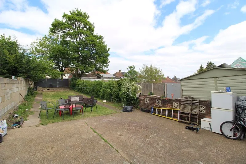 Thirlstone Road, Luton LU4 8QT, photo 11