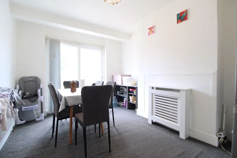 Thirlstone Road, Luton LU4 8QT, photo 3