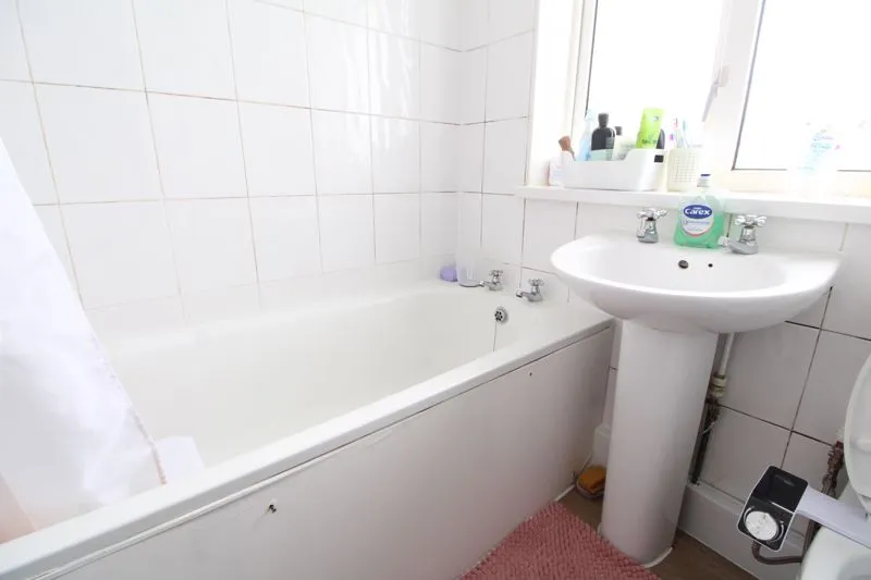 Thirlstone Road, Luton LU4 8QT, photo 10