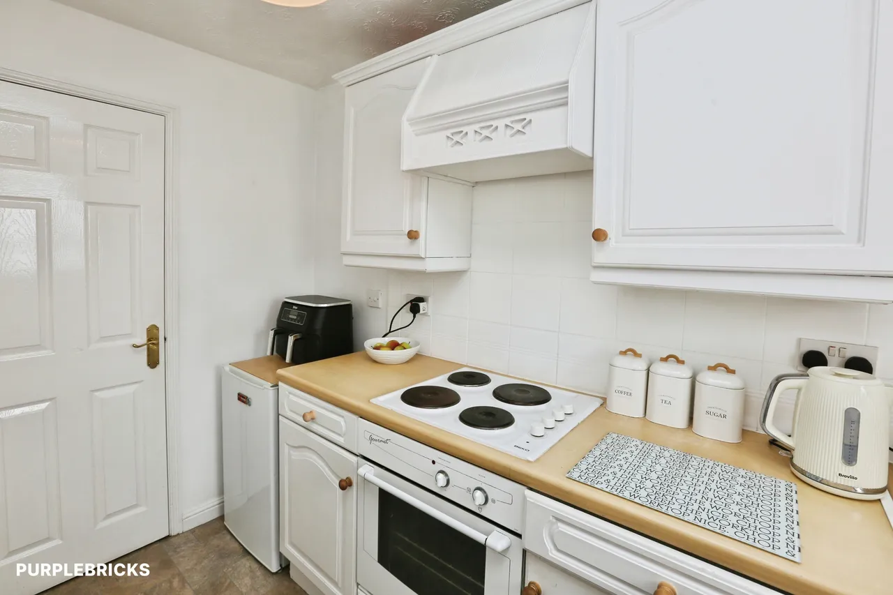 Waldegrave Close, Southampton, SO19, photo 6