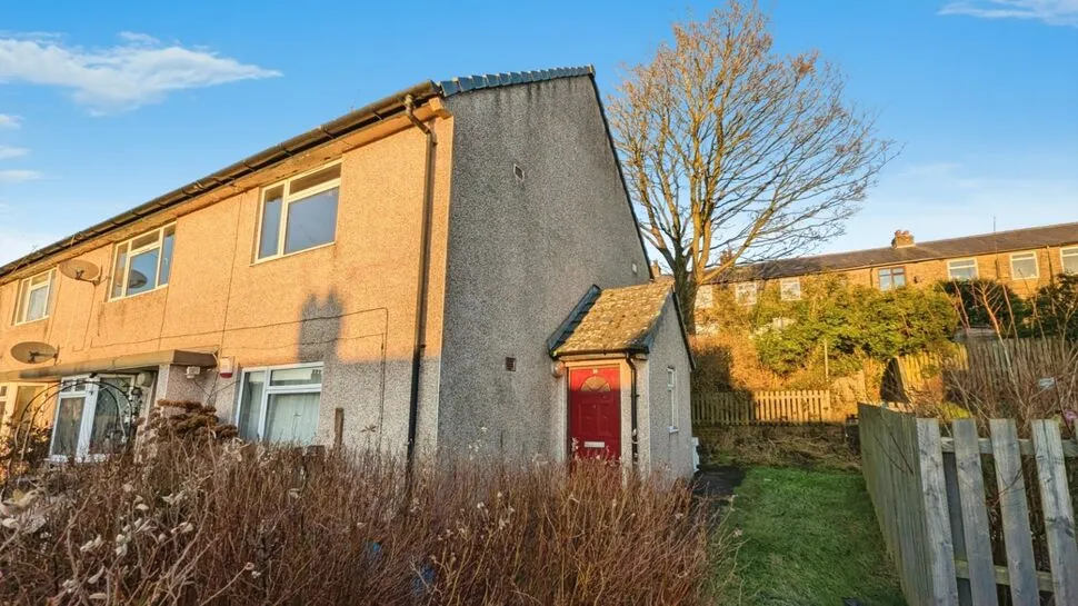 2 bed flat for sale — Carmel Road, Halifax, West Yorkshire, HX3