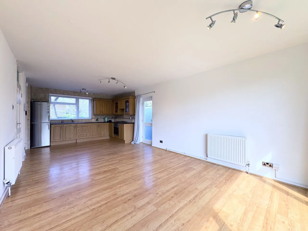 Stratton Close, Edgware, HA8, photo 6