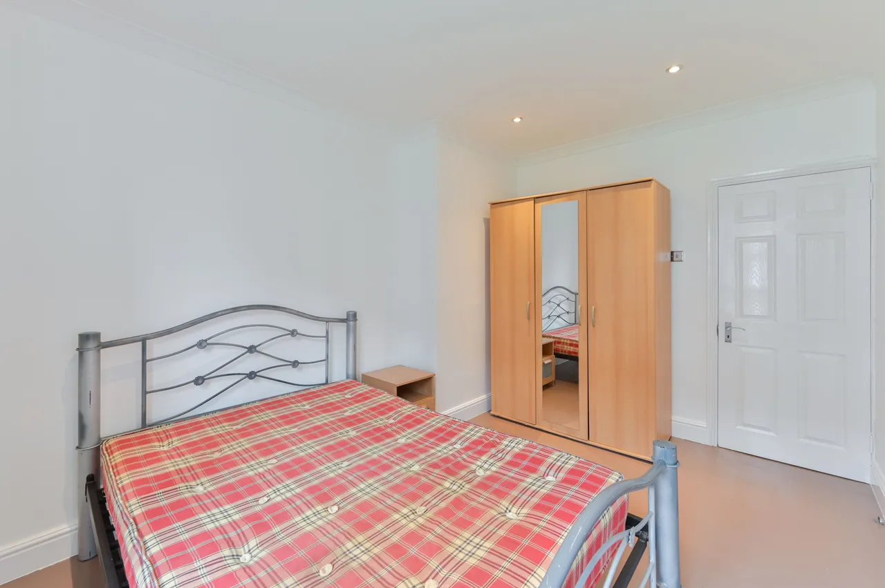 10 Pulham House, Dorset Road, London, photo 6