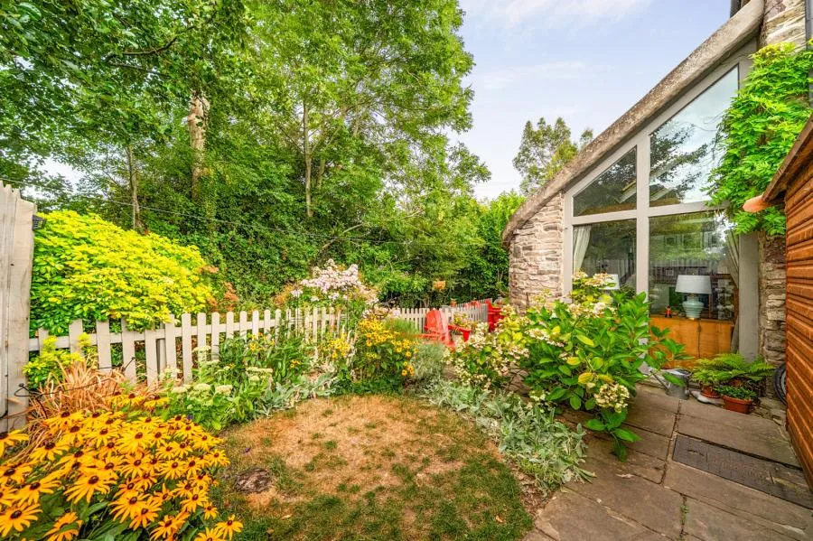 The Cottage, Velindre, LD3, photo 17
