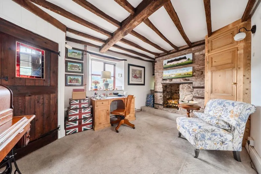 The Cottage, Velindre, LD3, photo 11