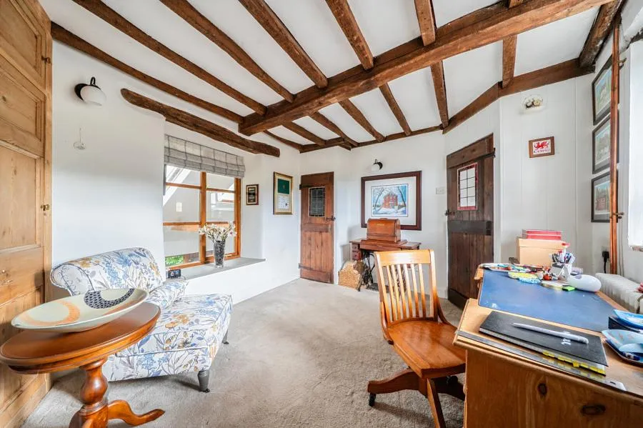 The Cottage, Velindre, LD3, photo 9
