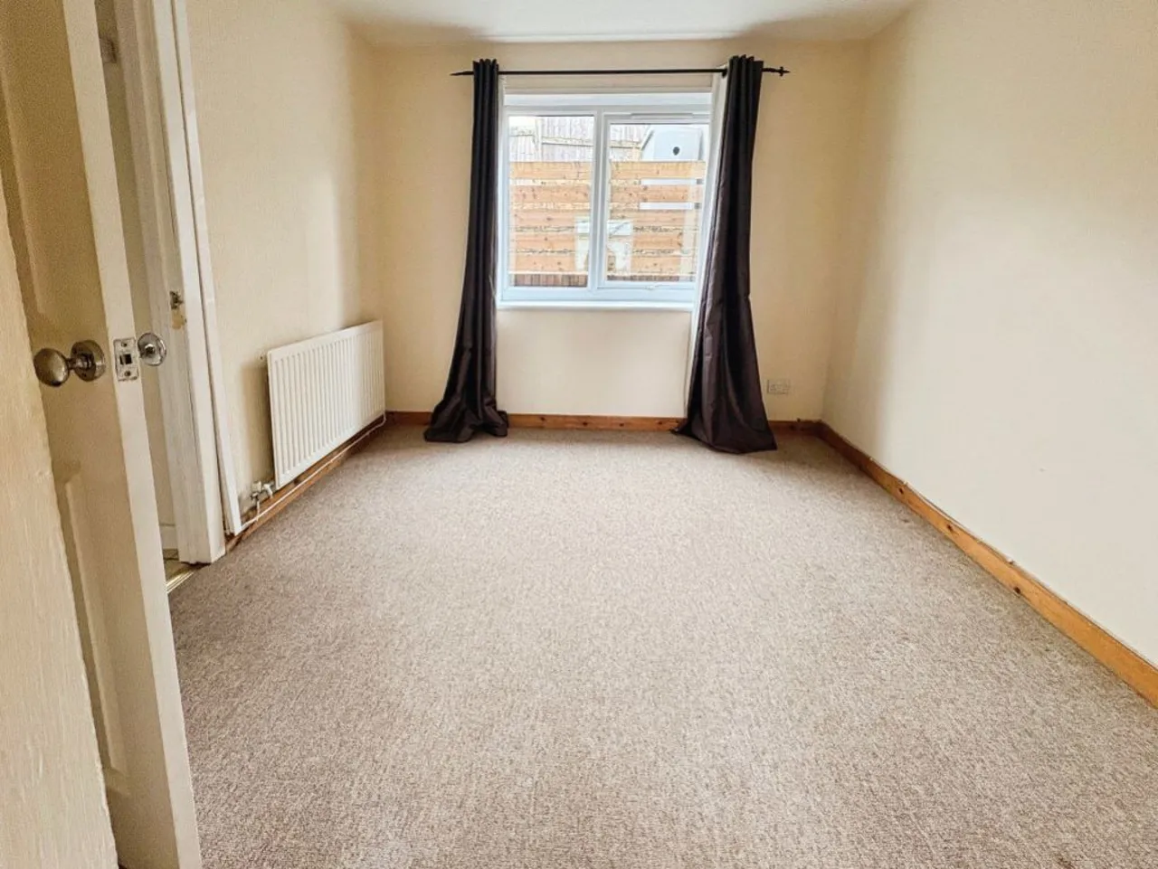Park View, Llanharan, CF72, photo 5