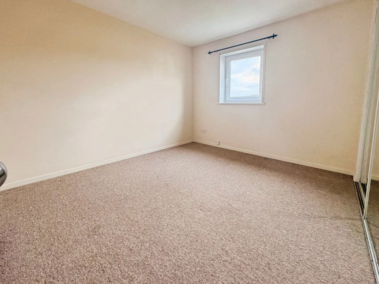 Park View, Llanharan, CF72, photo 7