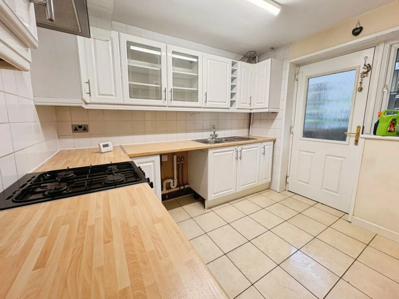 Park View, Llanharan, CF72, photo 3