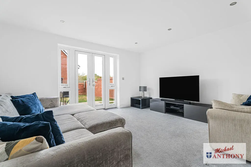 Guildford Avenue, Kingsmead, Milton Keynes, Buckinghamshire, MK4 4JZ, photo 2