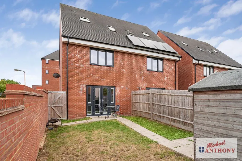Guildford Avenue, Kingsmead, Milton Keynes, Buckinghamshire, MK4 4JZ, photo 12