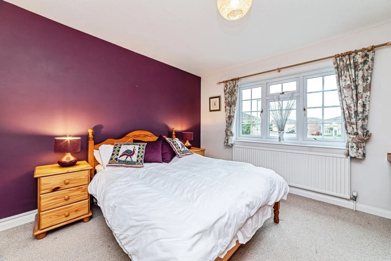Holy Barn Close, Basingstoke, RG22, photo 18