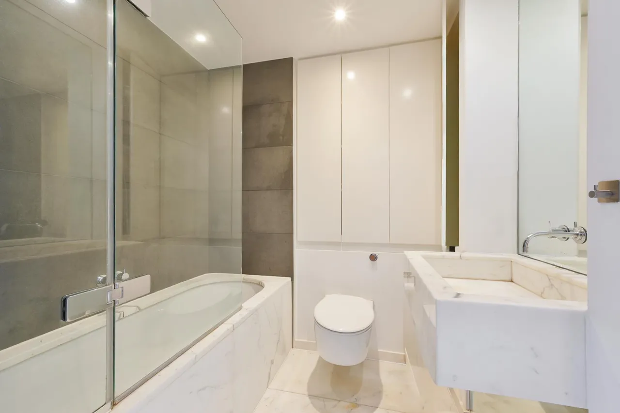 Fairmont Avenue, E14, photo 17