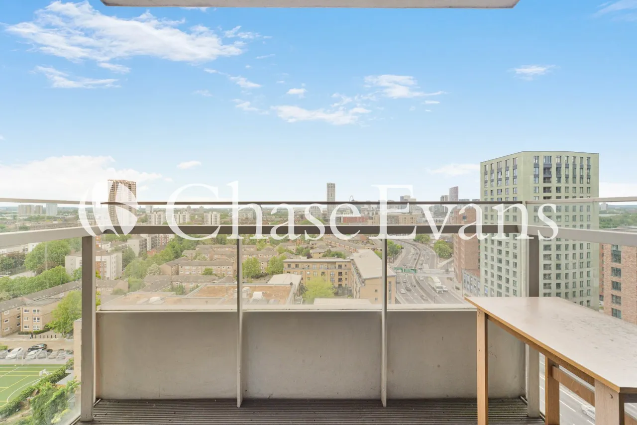 Jefferson Plaza, Bow, E3, photo 11