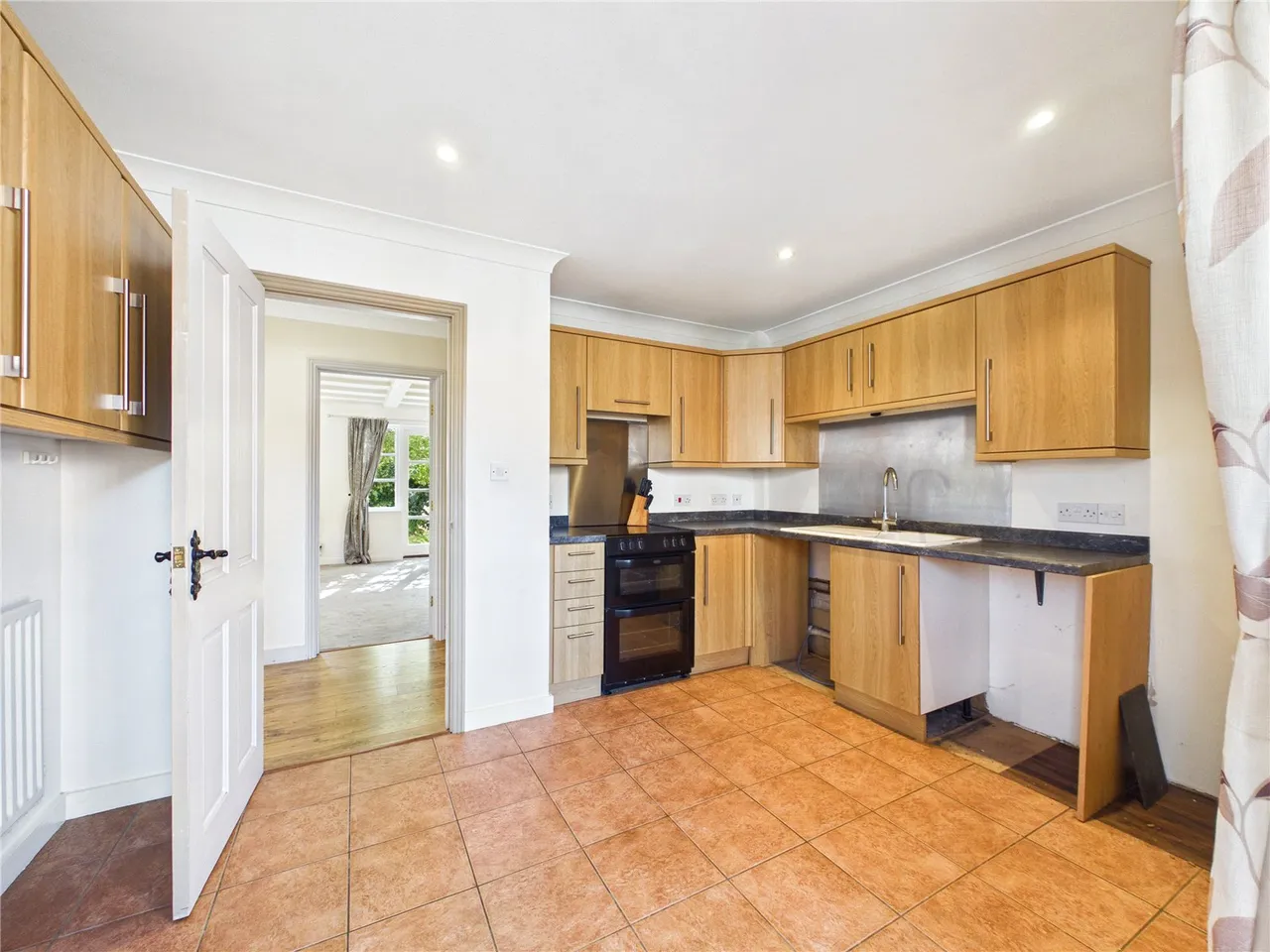 Church Terrace, Bures, CO8, photo 3