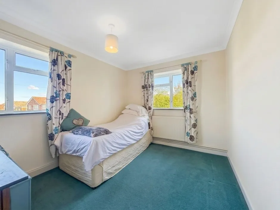 Cornwall Road, Uxbridge, UB8, photo 11