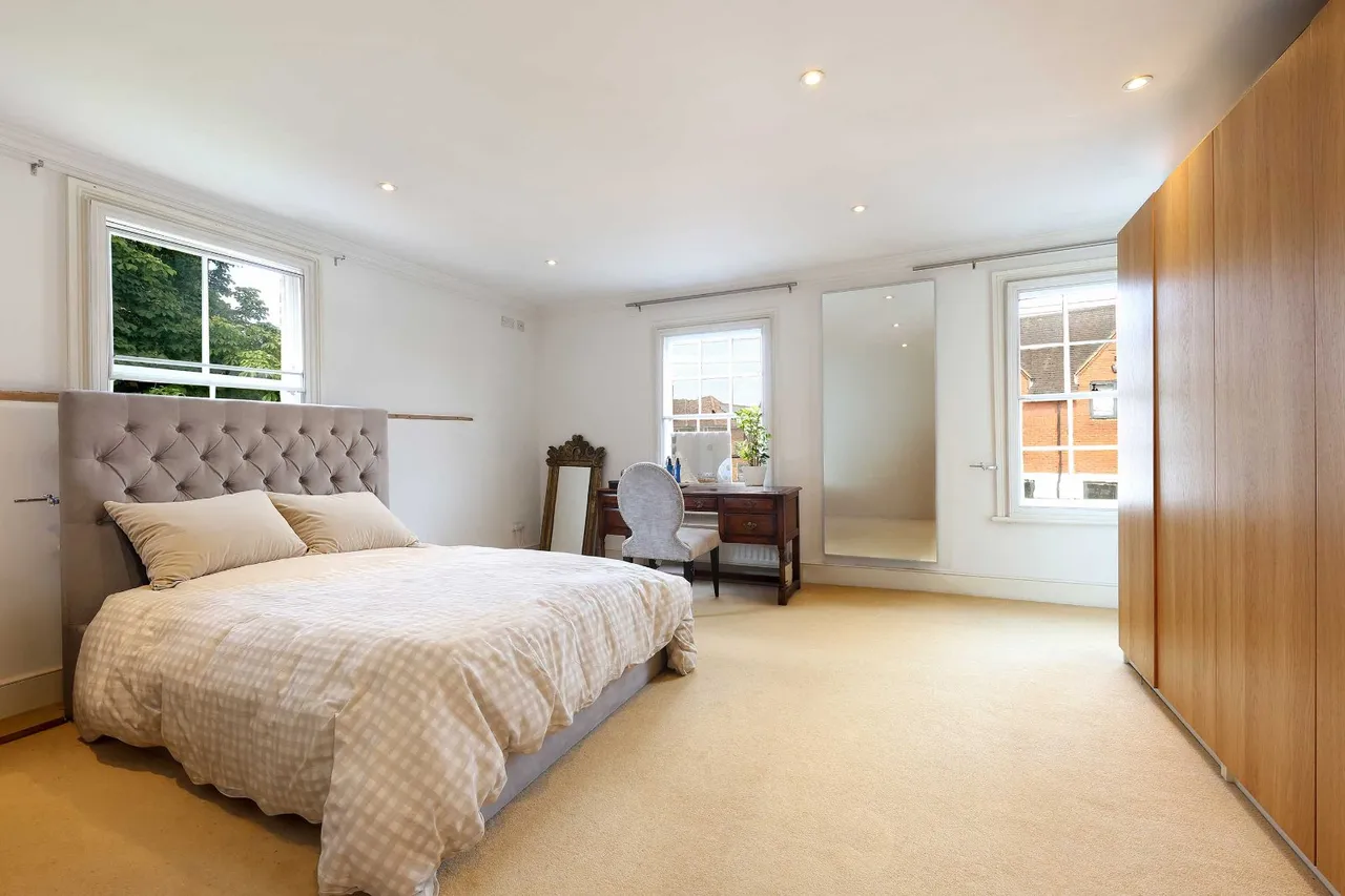 Aylesbury End, Beaconsfield, HP9, photo 13
