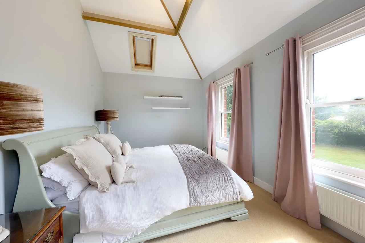 Aylesbury End, Beaconsfield, HP9, photo 15