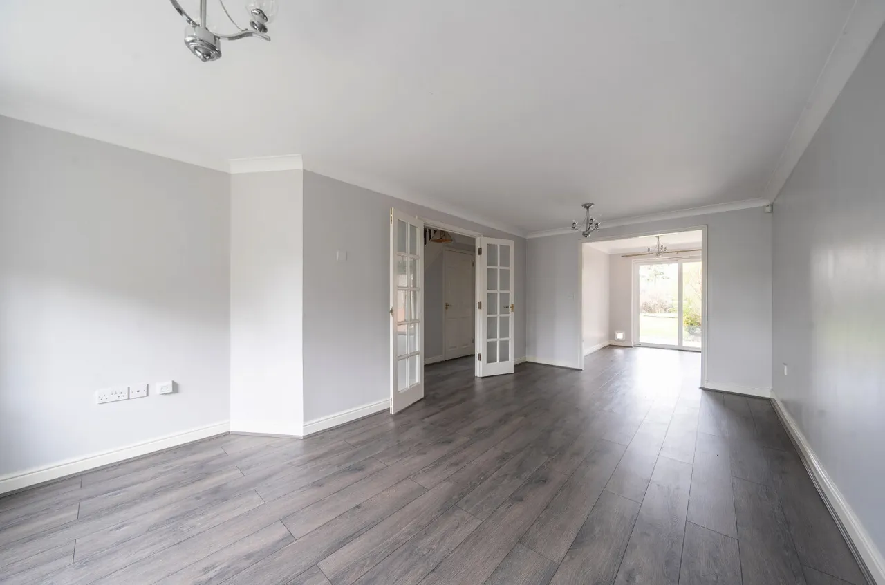 Royal Huts Avenue, Hindhead, GU26, photo 19