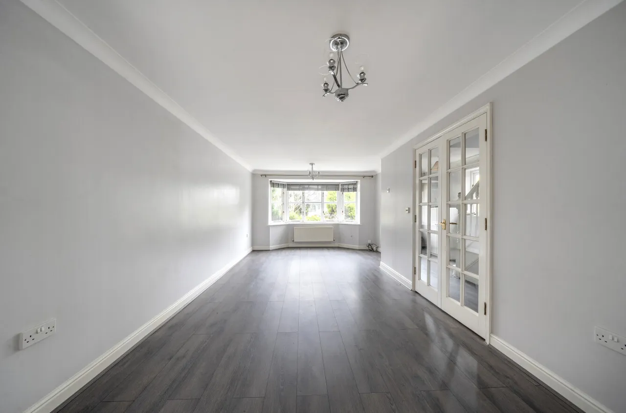 Royal Huts Avenue, Hindhead, GU26, photo 21
