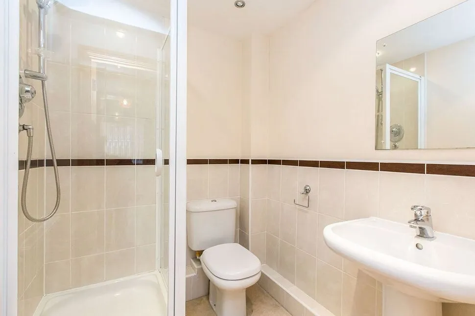 Moat House, Marine Approach, Cheshire, CW8, photo 8