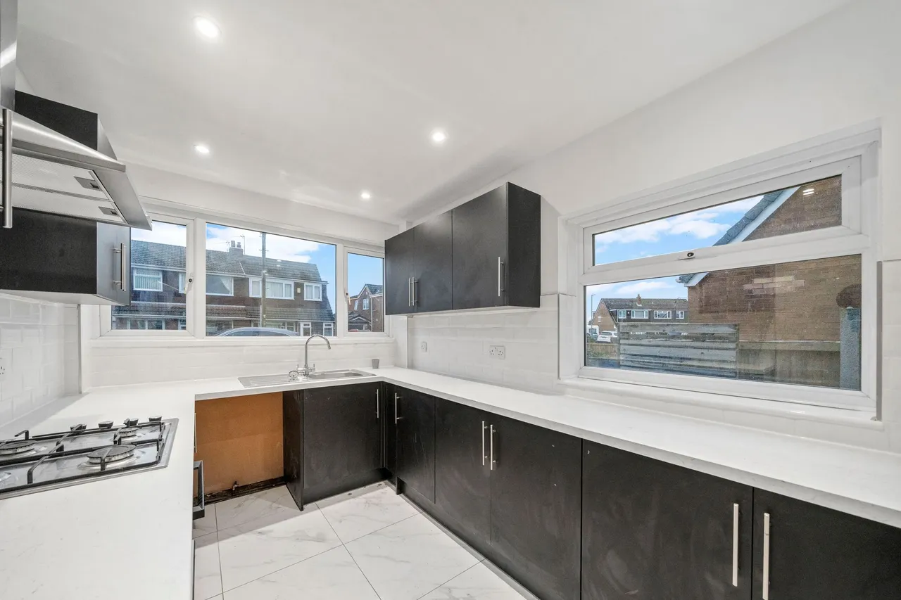 Girvan Crescent, Ashton-In-Makerfield, Wigan, Wigan, WN4 0SS, photo 3