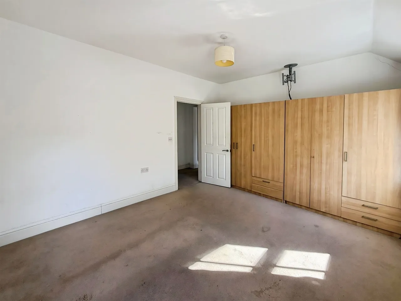 Brook End, Weston Turville, HP22, photo 10