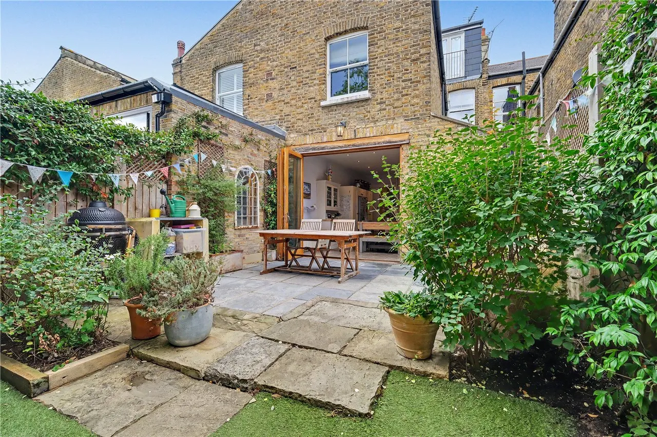 Mostyn Gardens, London, NW10, photo 6