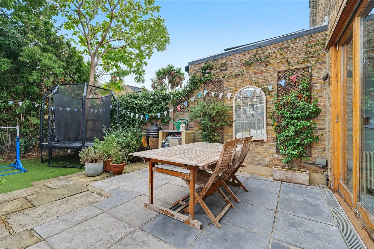 Mostyn Gardens, London, NW10, photo 4