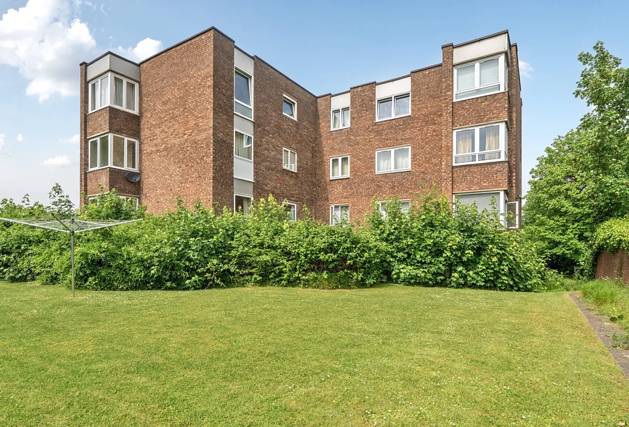 3 bed flat for sale — Ison Hill Road, Bristol, BS10 7QA