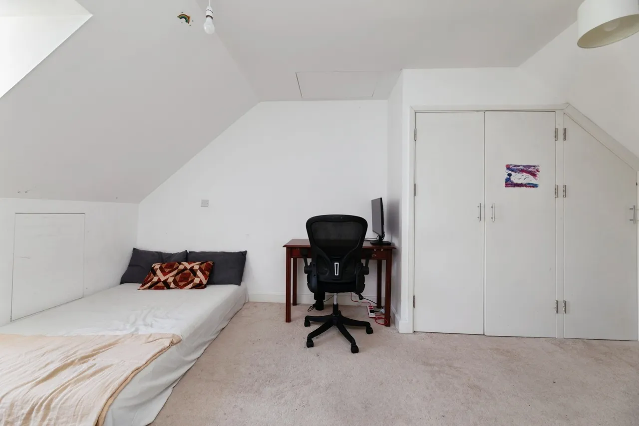 New Mossford Way, ILFORD, Essex, IG6, photo 13