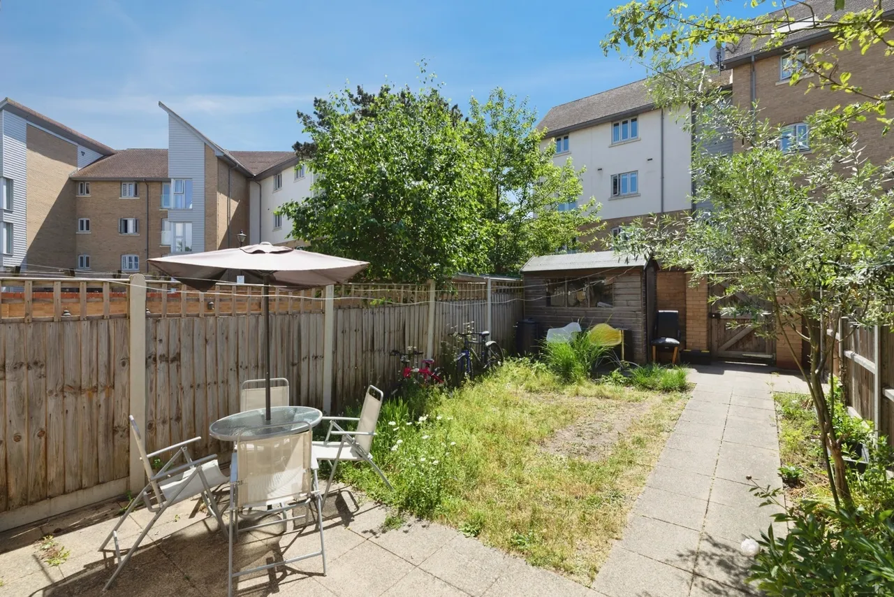 New Mossford Way, ILFORD, Essex, IG6, photo 18