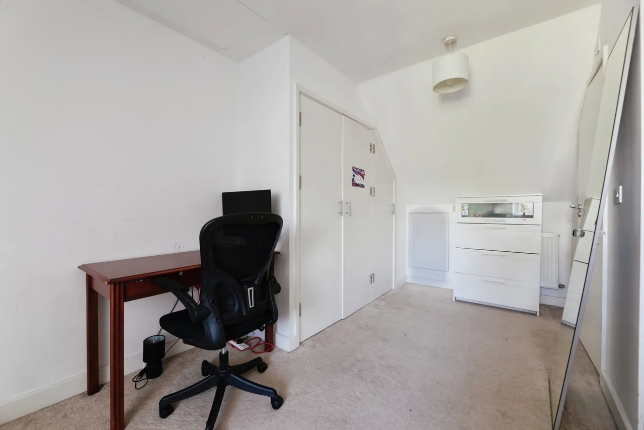 New Mossford Way, ILFORD, Essex, IG6, photo 14