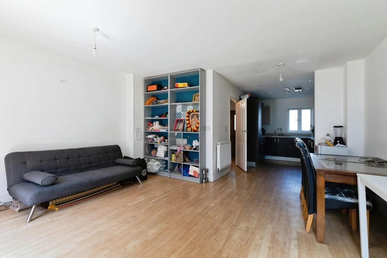New Mossford Way, ILFORD, Essex, IG6, photo 5