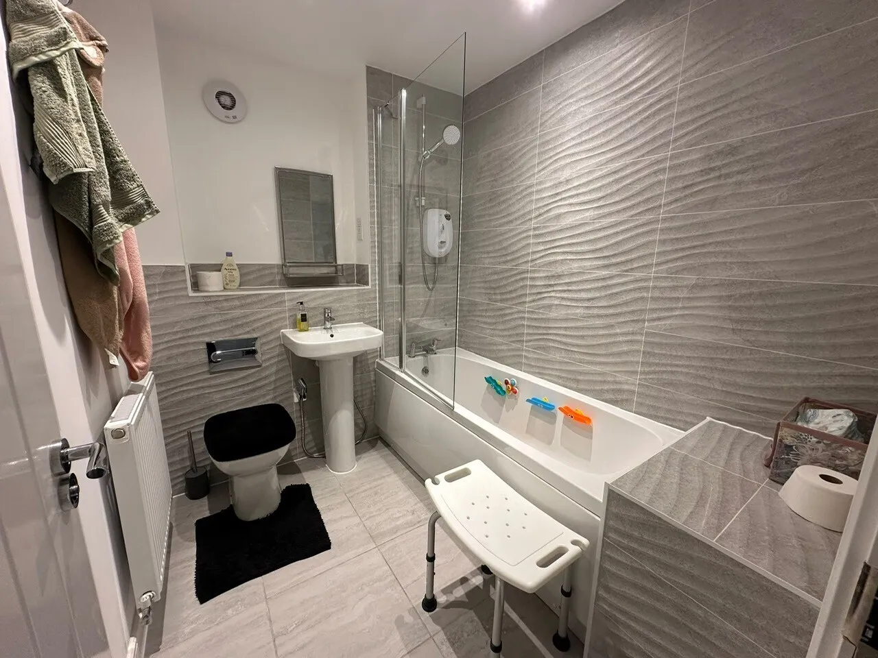 Abbots Drive, Oadby, LE2, photo 8