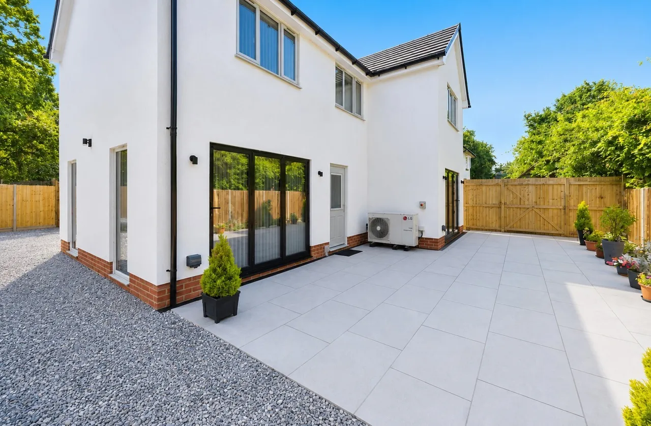 Swaythling Road, West End, SO18, photo 13