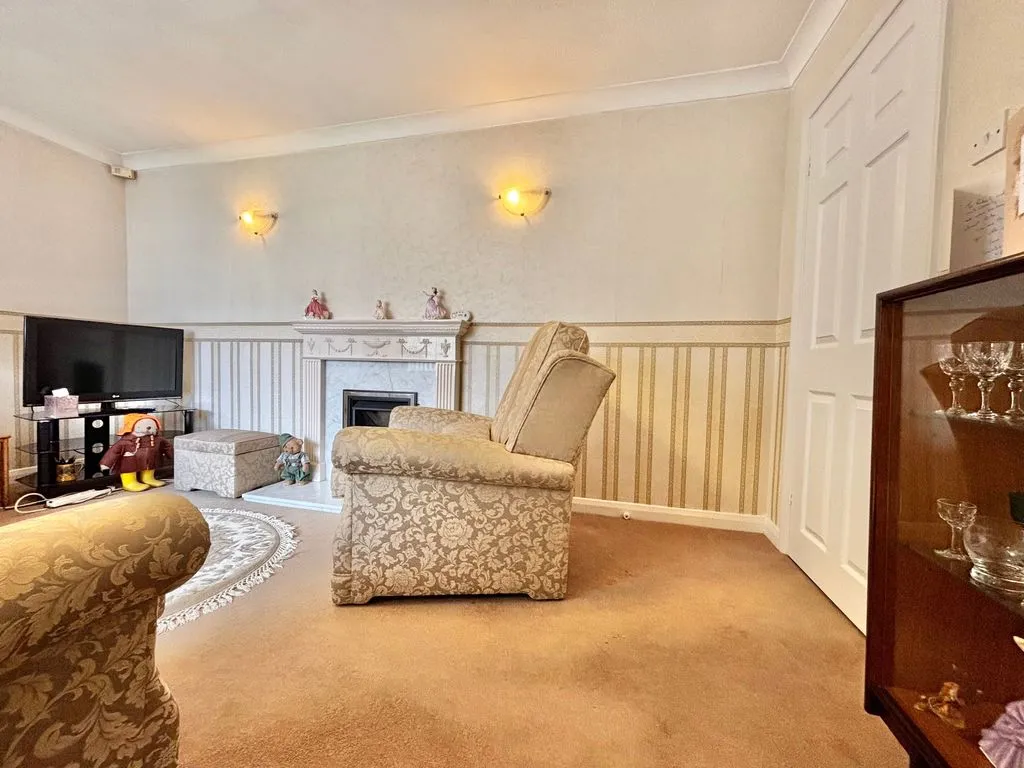 Whitecrest, Great Barr, B43, photo 10