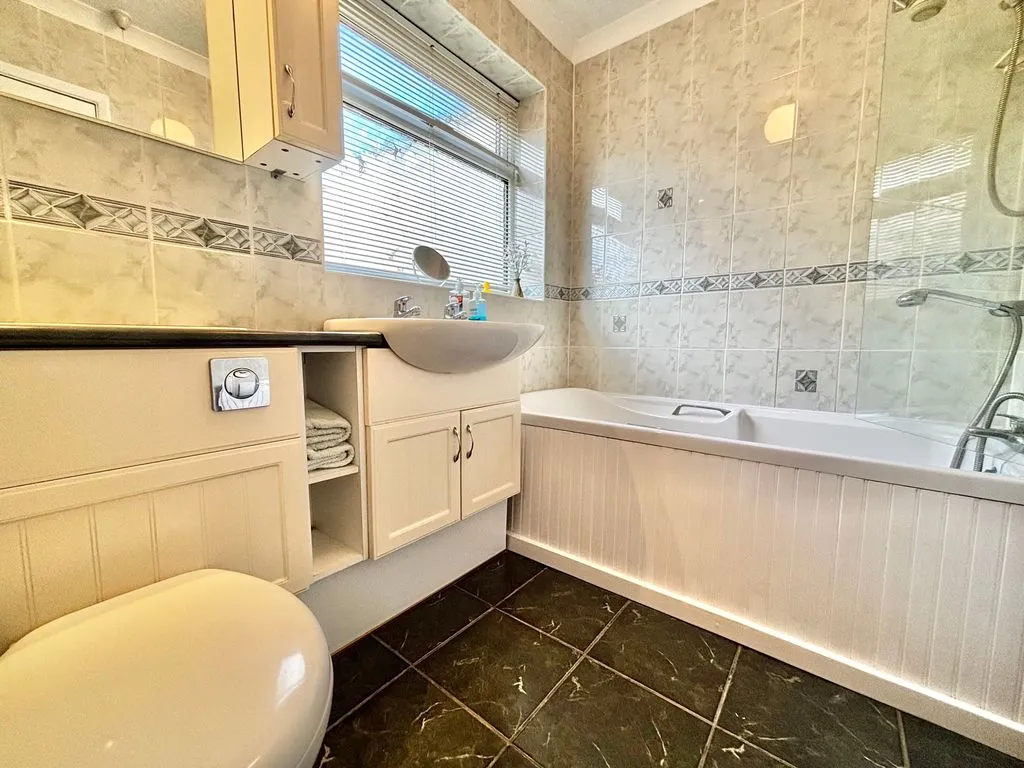 Whitecrest, Great Barr, B43, photo 21