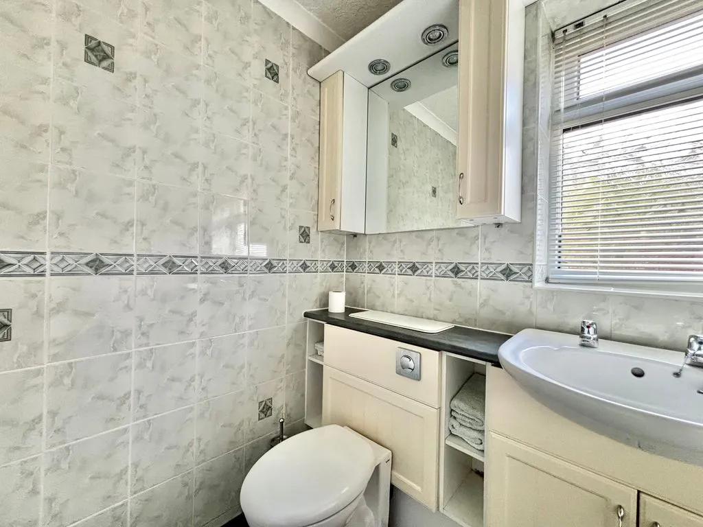 Whitecrest, Great Barr, B43, photo 24