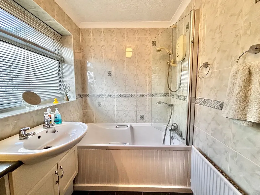 Whitecrest, Great Barr, B43, photo 22