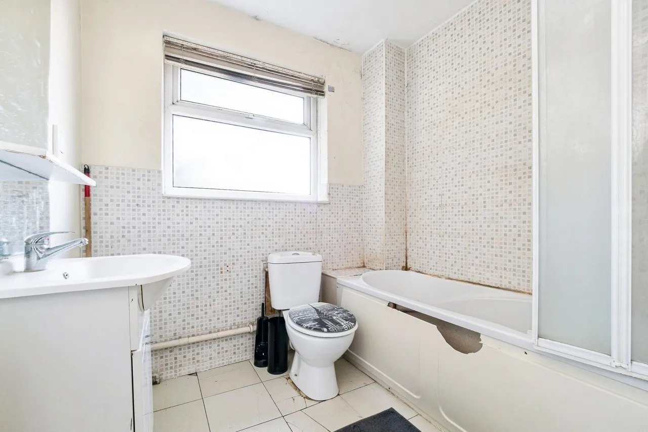 Woodget Close, Beckton, London, E6, photo 12