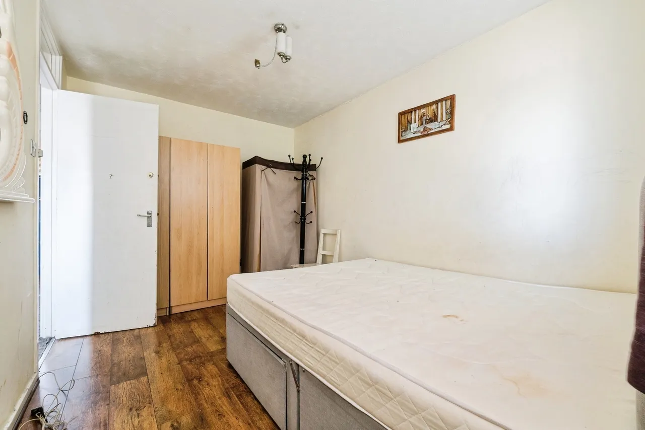 Woodget Close, Beckton, London, E6, photo 7