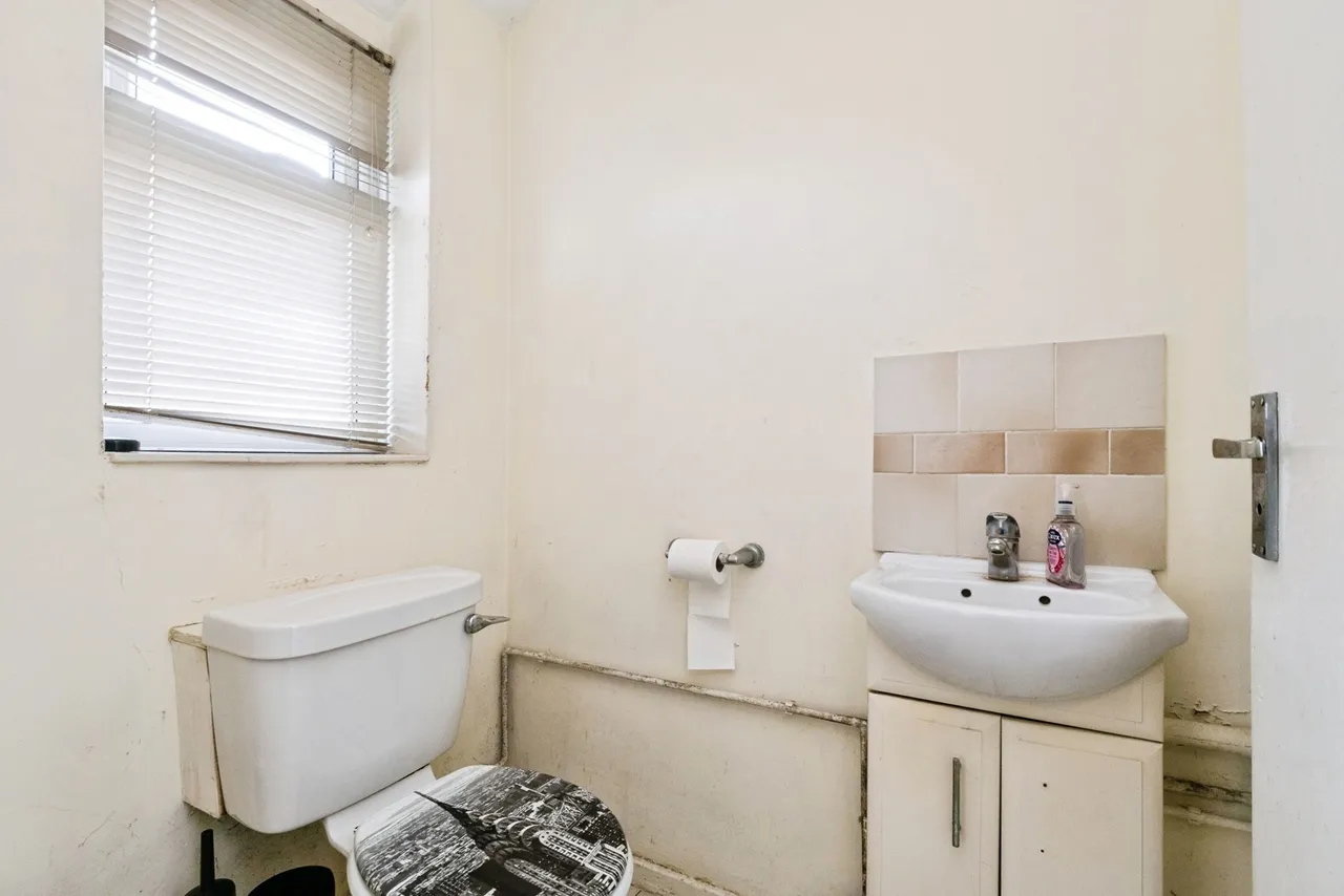 Woodget Close, Beckton, London, E6, photo 14