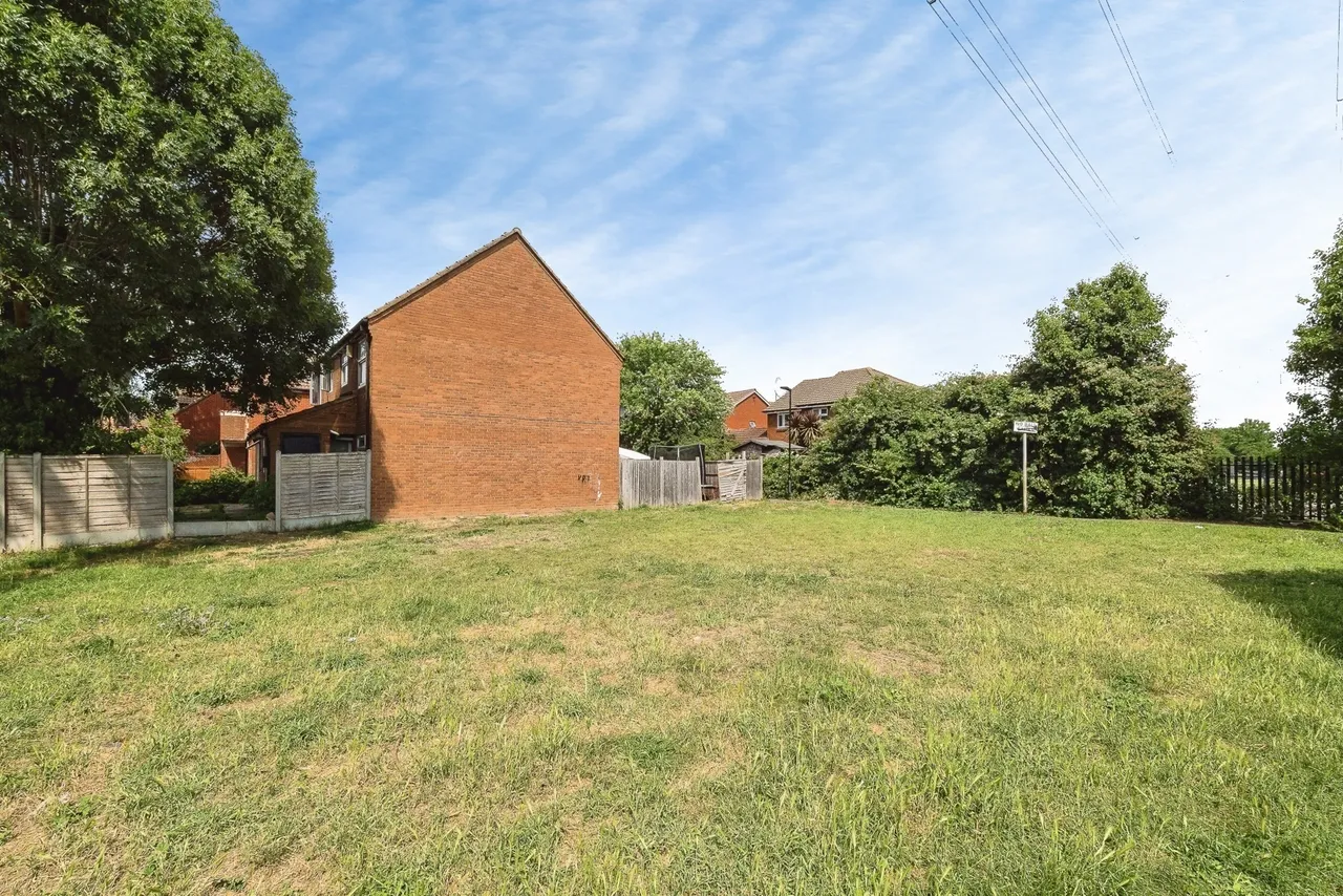 Woodget Close, Beckton, London, E6, photo 15