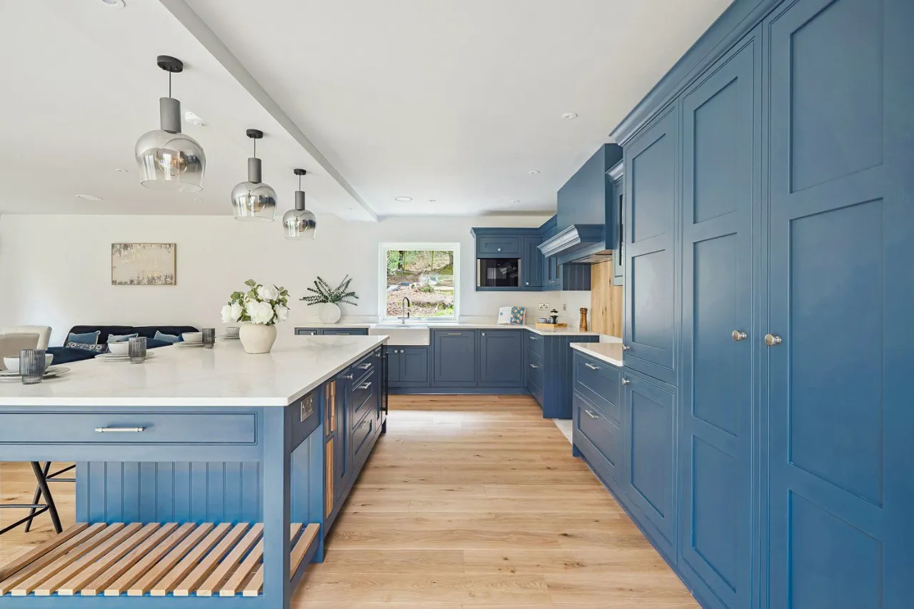 Whitmore Vale Road, Hindhead, Surrey, GU26 6JA, photo 5