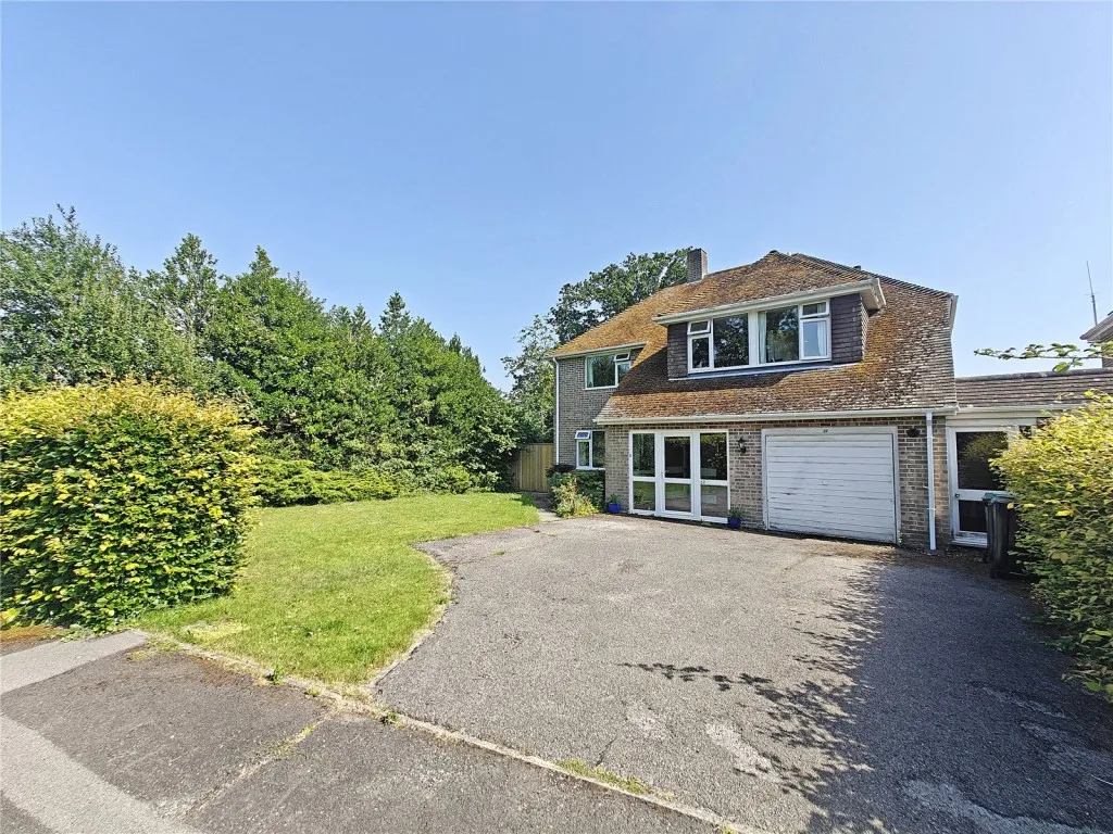 4 bed house for sale, Sway, Lymington