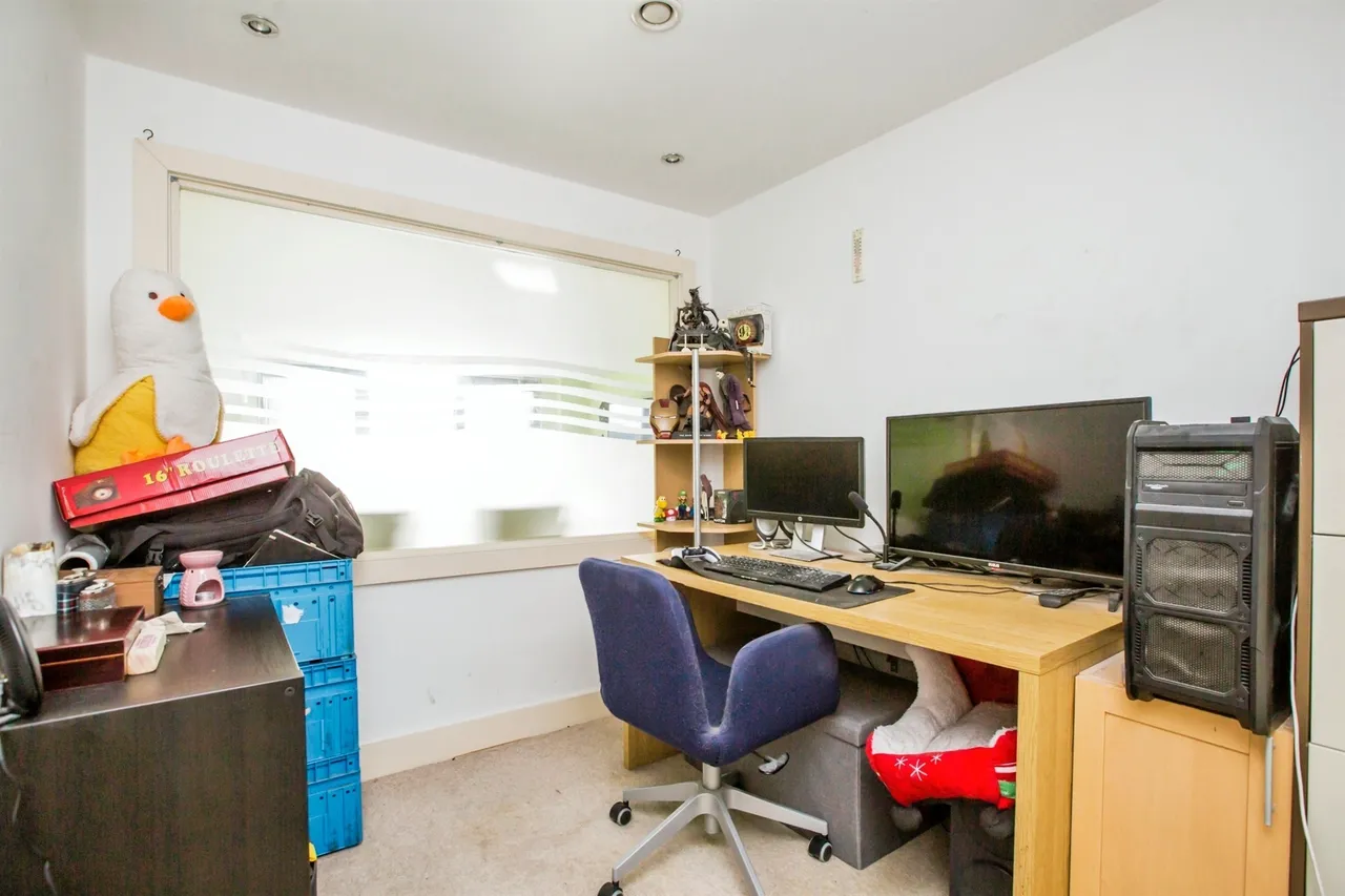 Dewsbury Road, Elland, HX5, photo 15