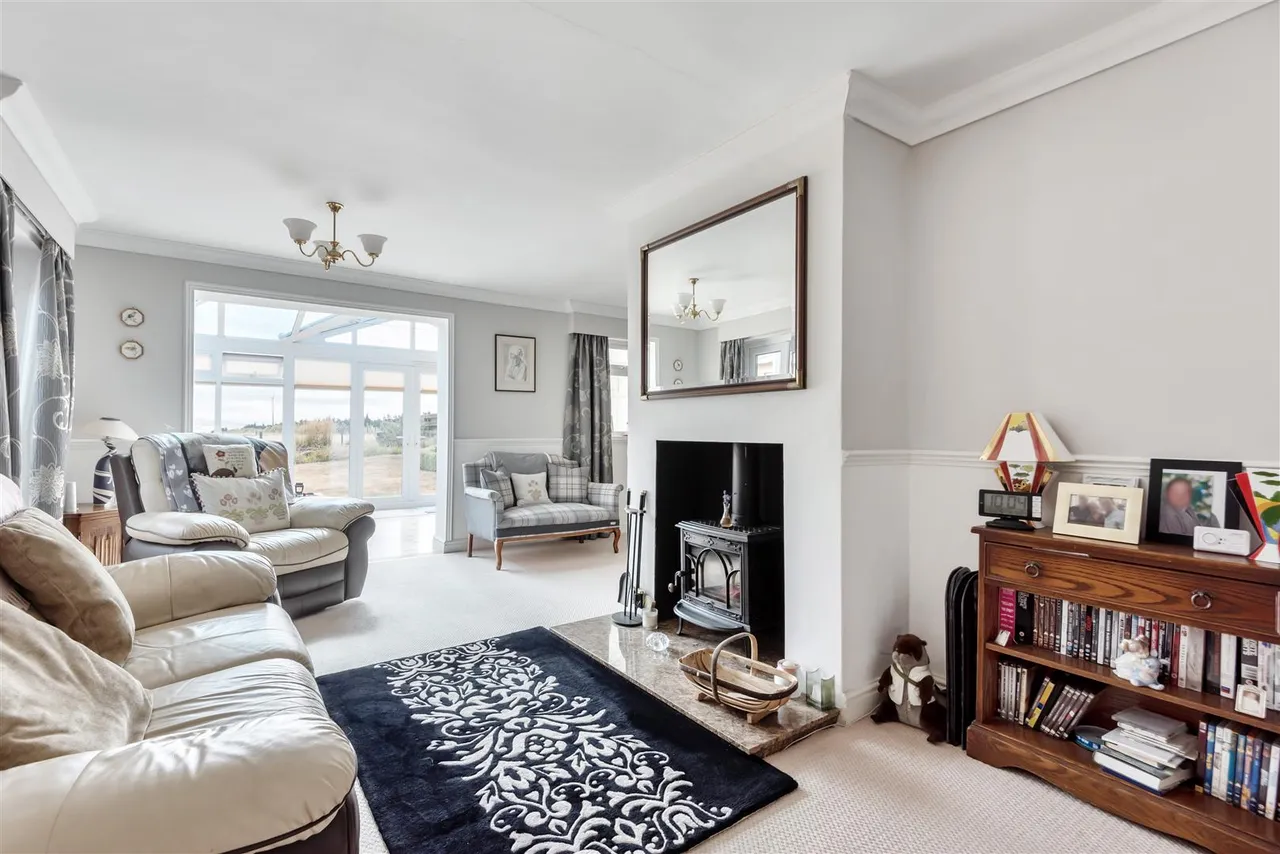 Studley Lane, Studley, SN11, photo 4