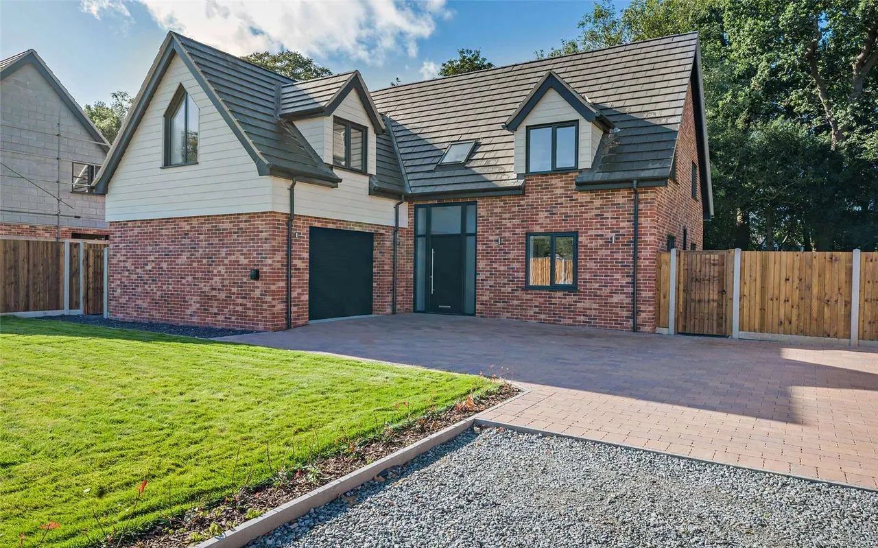 3 bed new development for sale — Main Road, Filby, Great Yarmouth, NR29 3HN
